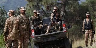 مقتل أربعة جنود وثلاثة مسلحين في عملية أمنية شمال باكستان