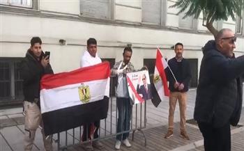 بالأعلام المصرية .. احتفالات في اليونان بالانتخابات الرئاسية «فيديو»