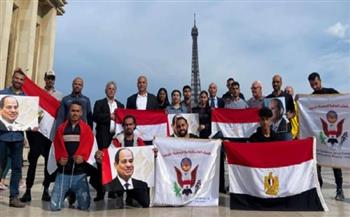 المصريون بالخارج يرسمون لوحة في حب الوطن بأول أيام الانتخابات الرئاسية