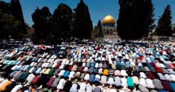 3500 مقدسي يؤدون صلاة الجمعة في المسجد الأقصى بسبب إجراءات الاحتلال
