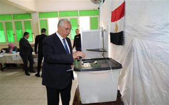 وزير الزراعة يدلي بصوته في الانتخابات الرئاسية ويدعو للمشاركة في اختيار رئيس مصر