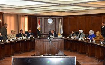 محافظ الإسكندرية يتابع سير عملية الانتخابات الرئاسية في يومها الأول