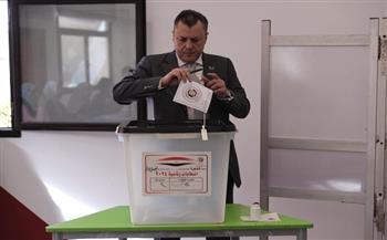 وزير السياحة يٌدلي بصوته في الانتخابات الرئاسية: المشاركة واجب وطني