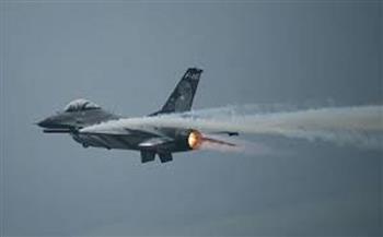 مصادر: تحطم طائرة مقاتلة أمريكية من طراز F-16 في البحر الغربي 