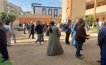إقبال من المواطنين في المراغة بسوهاج للتصويت بالانتخابات الرئاسية