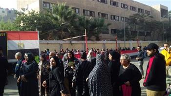  توافد المواطنين على اللجان الانتخابية للإدلاء بأصواتهم حى الزاوية الحمراء بالقاهرة