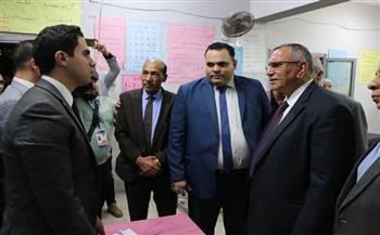 عبد السند يمامة يجري جولة بلجان القاهرة في اليوم الثاني للانتخابات الرئاسية 2024