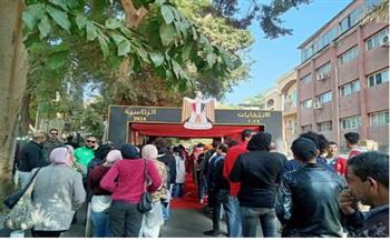 شباب وفتيات مصر يتصدرون مشاهد الانتخابات الرئاسية في الجيزة