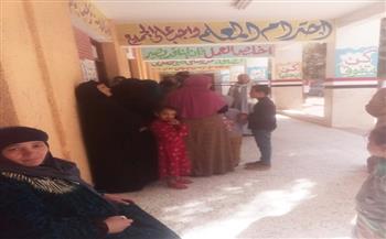  اللجان الانتخابية تواصل استقبال الناخبين بمركزي ناصر  والواسطي في بني سويف