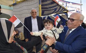 محافظ بورسعيد يتفقد المقر الانتخابي داخل مدرسة «التنيس» لمتابعة سير و انتظام عملية الاقتراع   