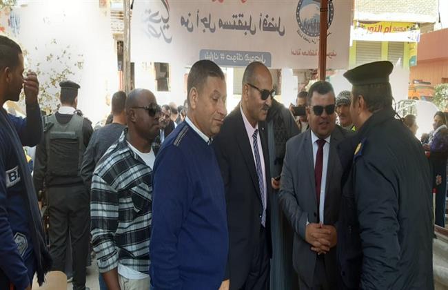 سكرتير محافظة بني سويف يتفقد لجان الاقتراع بالانتخابات الرئاسية