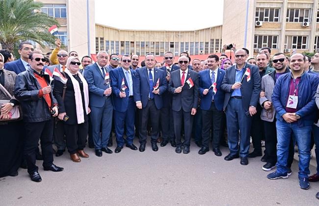 كيان شباب جامعة الإسكندرية يشارك فى اليوم الثالث للانتخابات الرئاسية 2024