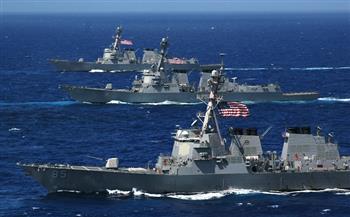 البحرية الأمريكية تسقط طائرة حوثية هاجمت سفينة شحن في البحر الأحمر