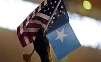 الصومال والولايات المتحدة يبحثان التعاون في مجال مكافحة الإرهاب