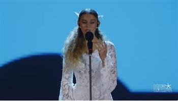 الفلسطينية إليانا تقدم أغنية «غصن الزيتون» بافتتاح مهرجان الجونة السينمائي