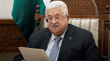 الرئيس الفلسطيني يؤكد ضرورة الوقف الفوري للعدوان الإسرائيلي على غزة