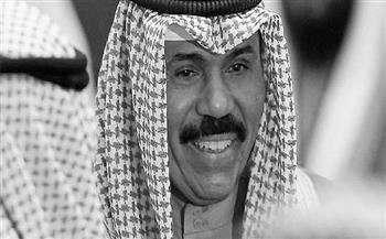 أمير قطر يعزي الكويت في وفاة الشيخ نواف 