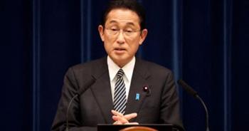 رئيس الوزراء الياباني يتعهد بالعمل مع قادة "الآسيان" لتحسين الاقتصاد وتعزيز الاستثمارات