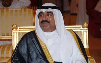 أمير الكويت يصل مسجد بلال بن رباح لأداء صلاة الجنازة على الشيخ نواف