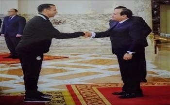 أسامة عبد الكريم يهنئ الرئيس السيسي بفترة رئاسية جديدة