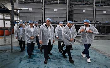 رئيس الوزراء يتفقد مصنع ريتش لاند للصناعات الغذائية بمدينة السادات