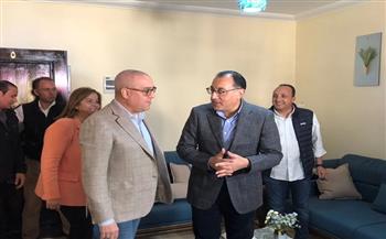 رئيس الوزراء يتفقد ويسلم وحدات المبادرة الرئاسية «سكن لكل المصريين» بحدائق أكتوبر