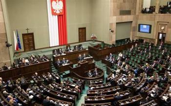 برلمان بولندا يدعو الحكومة إلى العمل على استعادة حيادية ومصداقية وسائل الإعلام العامة