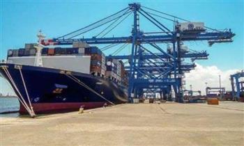 تداول 34 سفينة حاويات وبضائع بميناء دمياط 