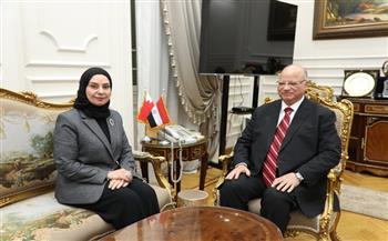 محافظ القاهرة وسفيرة البحرين يبحثان سبل التعاون بمختلف المجالات