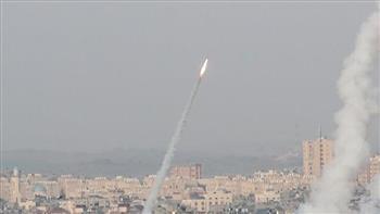انطلاق 35 صاروخا من غزة تجاه تل أبيب وأسدود وعسقلان   