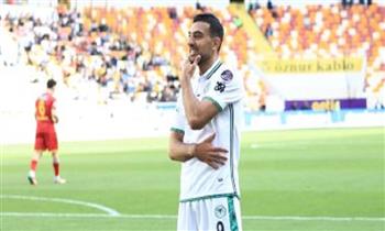  كوكا يشارك في خسارة فريقه أمام ريزا سبور بالدوري التركي