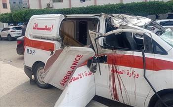 جيش الاحتلال الإسرائيلي يستهدف سيارات إسعاف الهلال الأحمر في غزة