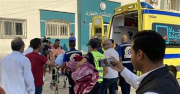 نقل 20 جريحًا ومرافقًا فلسطينيًا إلى المستشفيات المصرية من معبر رفح