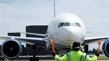 فرنسا تحتجز طائرة تقل 303 ركاب هنود على خلفية شبهة الاتجار بالبشر