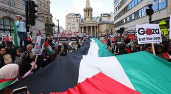 مسيرة حاشدة بأشهر شوارع التسوق في لندن دعما لفلسطين