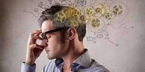 ما الفرق بين النسيان والزهايمر ؟