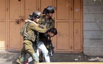 الاحتلال الإسرائيلي يعتقل 17 فلسطينيا من الخليل
