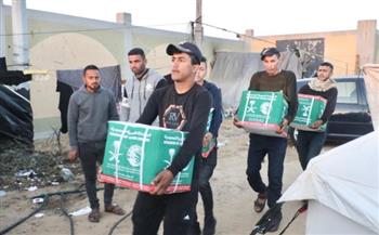 "الملك سلمان للإغاثة" يواصل توزيع مساعداته الإنسانية للمتضررين في قطاع غزة