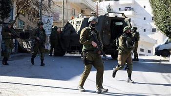 الاحتلال الإسرائيلي يصيب 3 فلسطينيين بالرصاص الحي جنوب الضفة الغربية 
