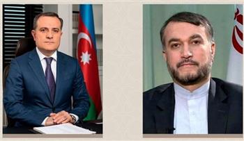 وزيرا خارجية إيران وأذربيجان يناقشان في اتصال هاتفي العلاقات الثنائية