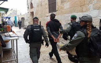 سلطات الاحتلال تعتقل حارسا من المسجد الأقصى
