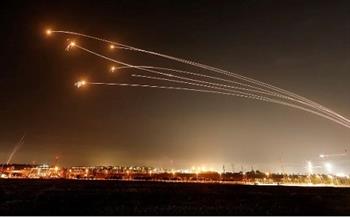 رشقات صاروخية تستهدف مستوطنات سديروت وعسقلان في غلاف غزة