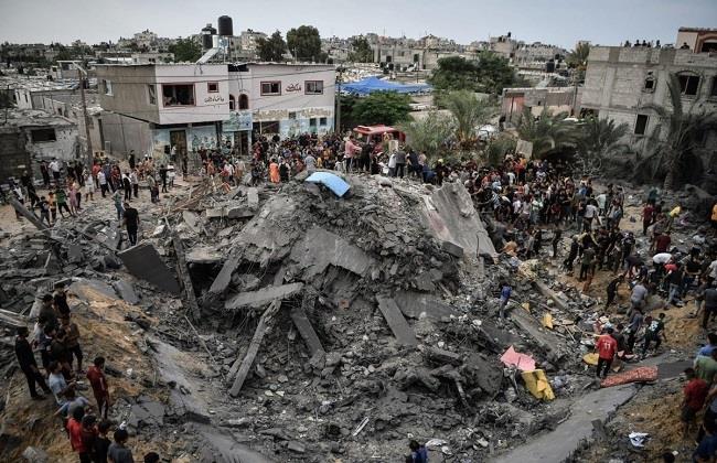 أكثر من 200 شهيد وعشرات الجرحى في غارات عنيفة للاحتلال على قطاع غزة منذ صباح اليوم 