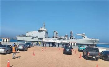 محافظ شمال سيناء يستقبل سفينة طبية إيطالية في ميناء العريش البحري