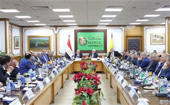 وزير التعليم العالي يترأس اجتماع المجلس الأعلى للجامعات بجامعة المنيا
