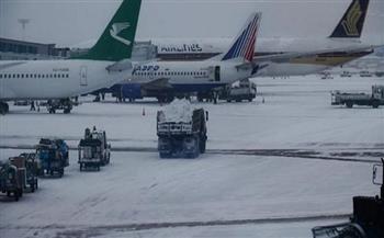 تأجيل وإلغاء عشرات الرحلات الجوية في موسكو بسبب العواصف الثلجية