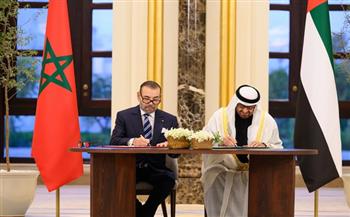 العاهل المغربي ورئيس الإمارات يوقعان إعلان «نحو شراكة مبتكرة ومتجددة»