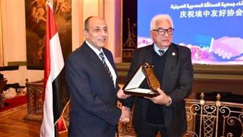 وزير الطيران خلال الاحتفال بمرور 65 عامًا على إنشاء جمعية الصداقة  اختيار مصر نقطة محورية فى «الحزام والطريق» 