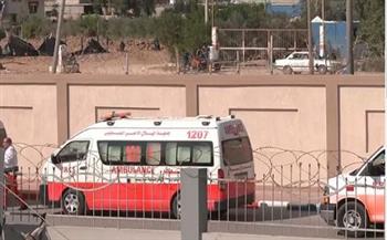جيش الاحتلال يستهدف سيارة اسعاف قرب المستشفى الأوروبي