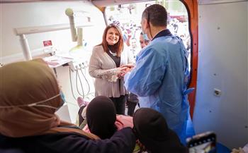 الصحة: تنظيم قافلة طبية للأسنان في حي الأسمرات بمشاركة خبير مصري بالخارج 
